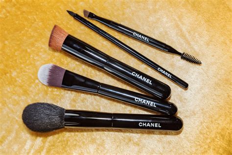 chanel makeup brush set price|chanel foundation brush no 6.